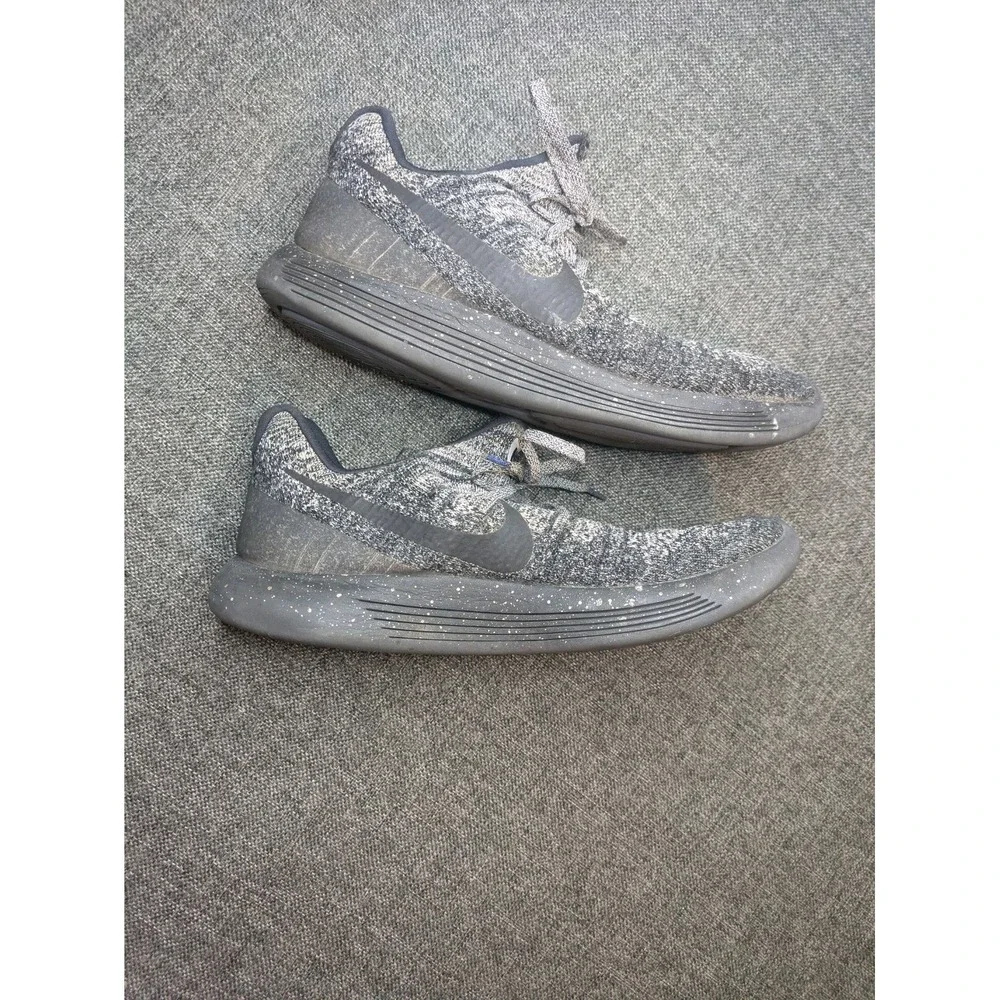 Nike LunarEpic Low Mens Size 11 Flyknit 2 Running Oreo 863779-041 Grey Black